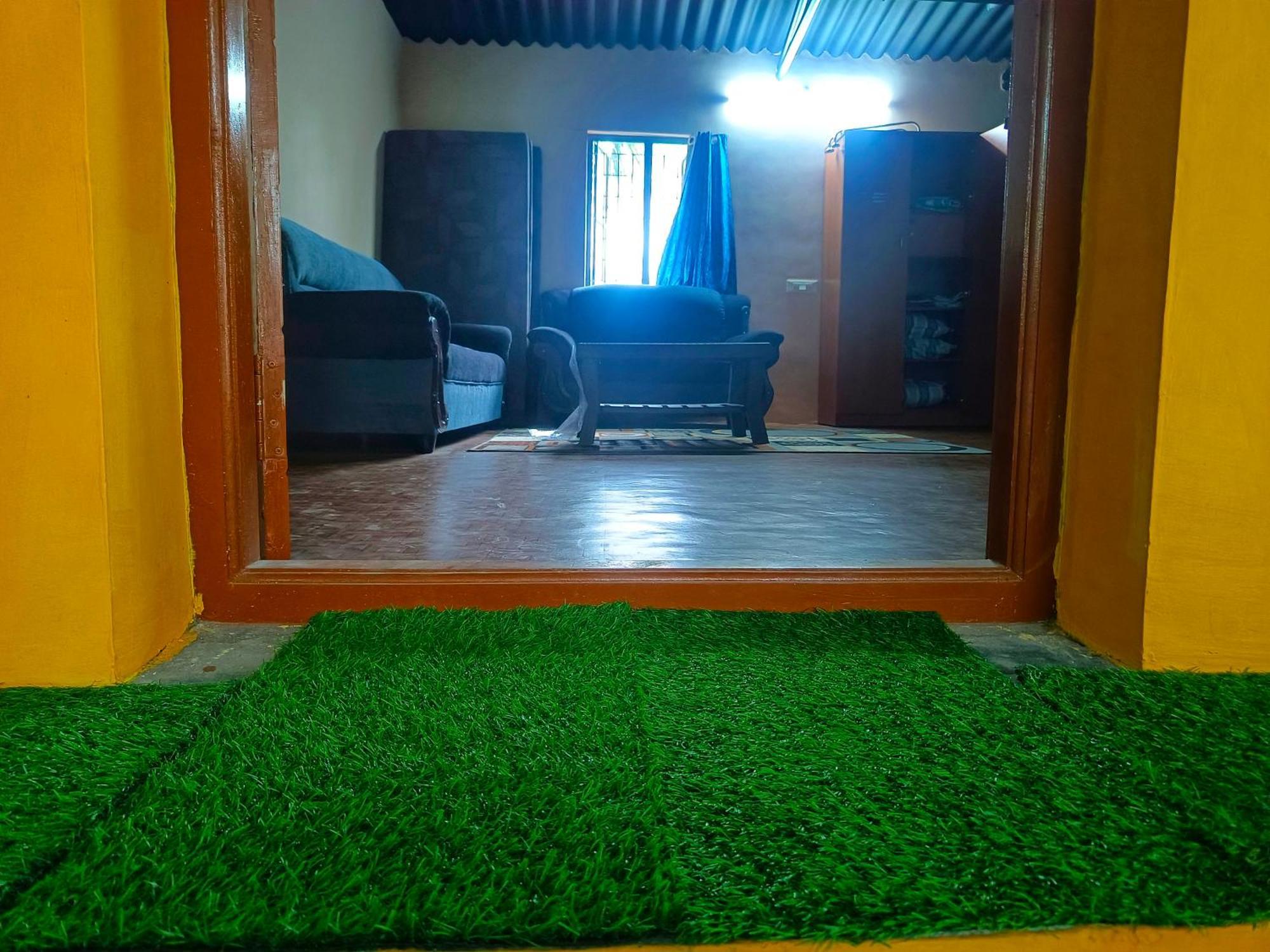 Shivalaya Farmstay Located Amdist Coconut Farm With River Access Near Isha,Adiyogi,Siruvani Alāndurai エクステリア 写真